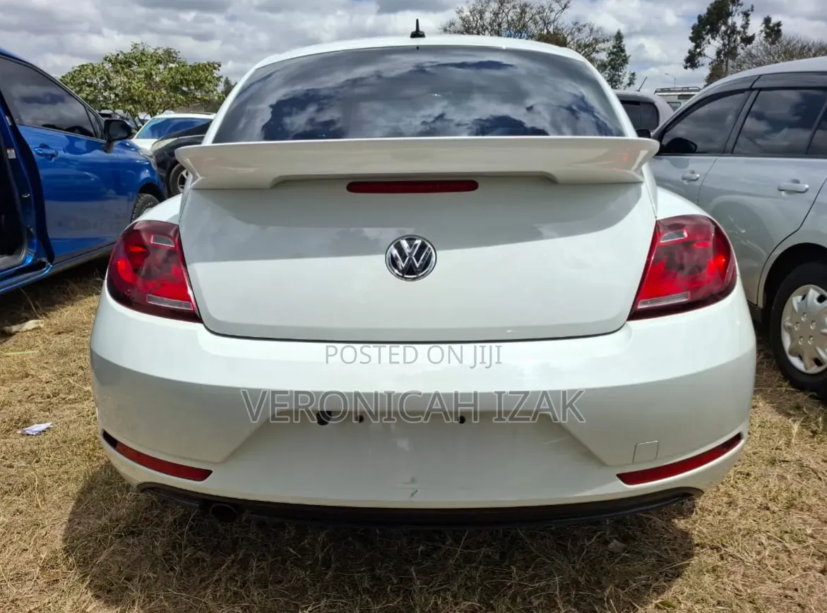 Volkswagen Beetle 2019 White
