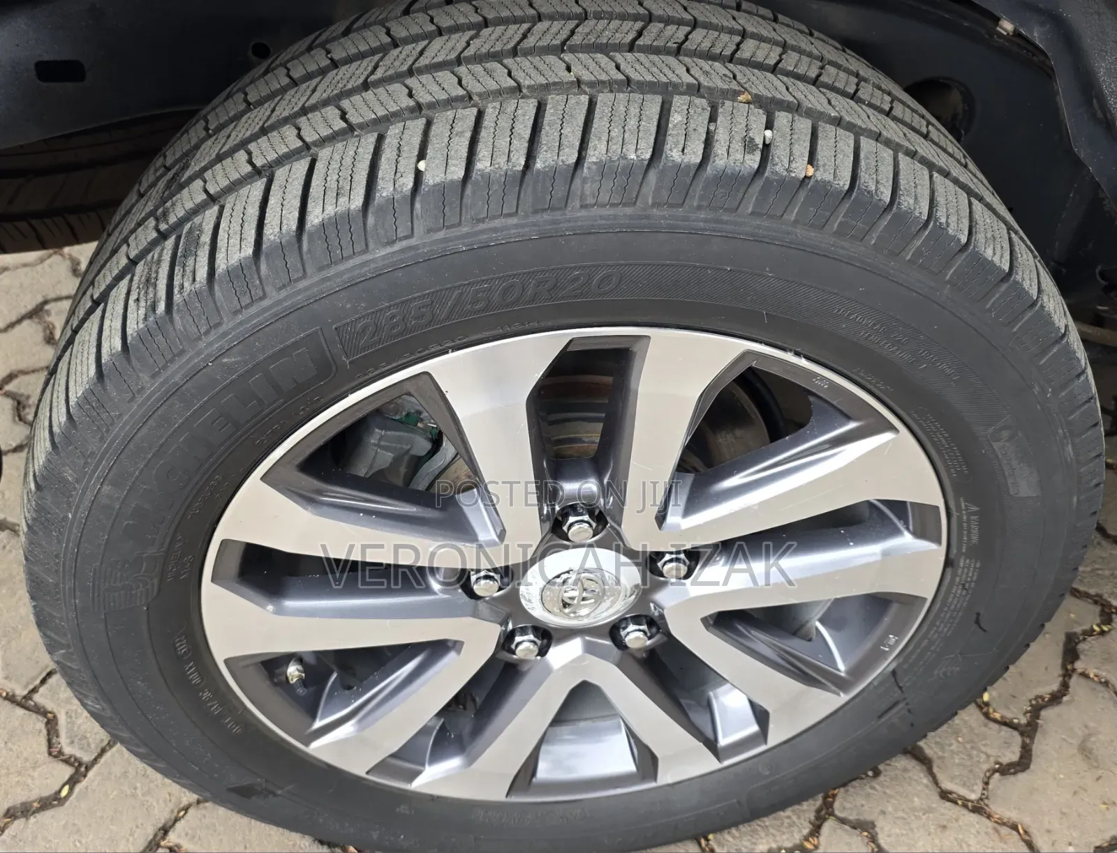 Toyota Land Cruiser 2017 White
