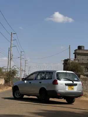 Nissan Advan 2006 Silver