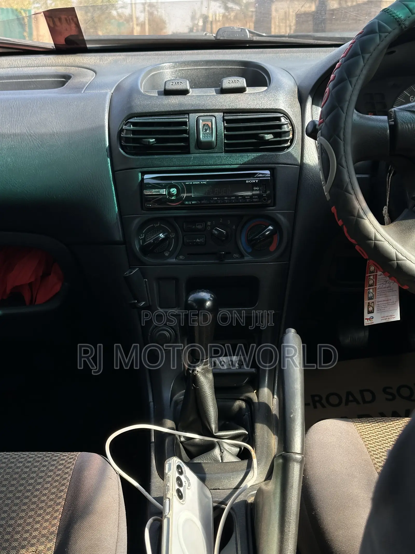 Nissan Advan 2006 Silver