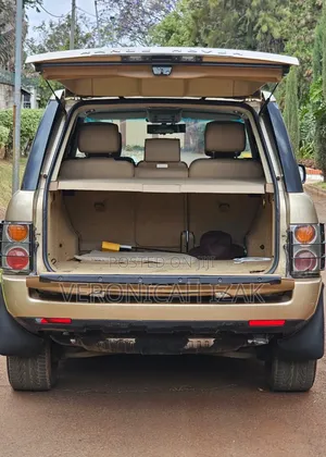 Land Rover Range Rover Vogue 2005 Gold