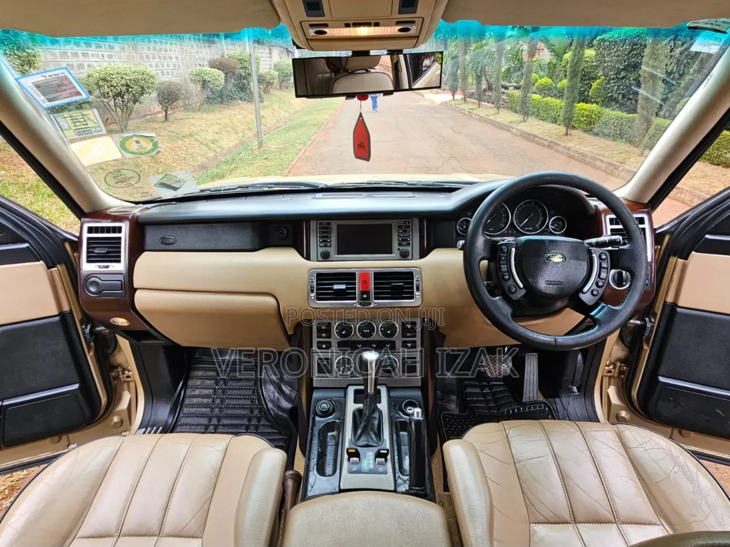Land Rover Range Rover Vogue 2005 Gold