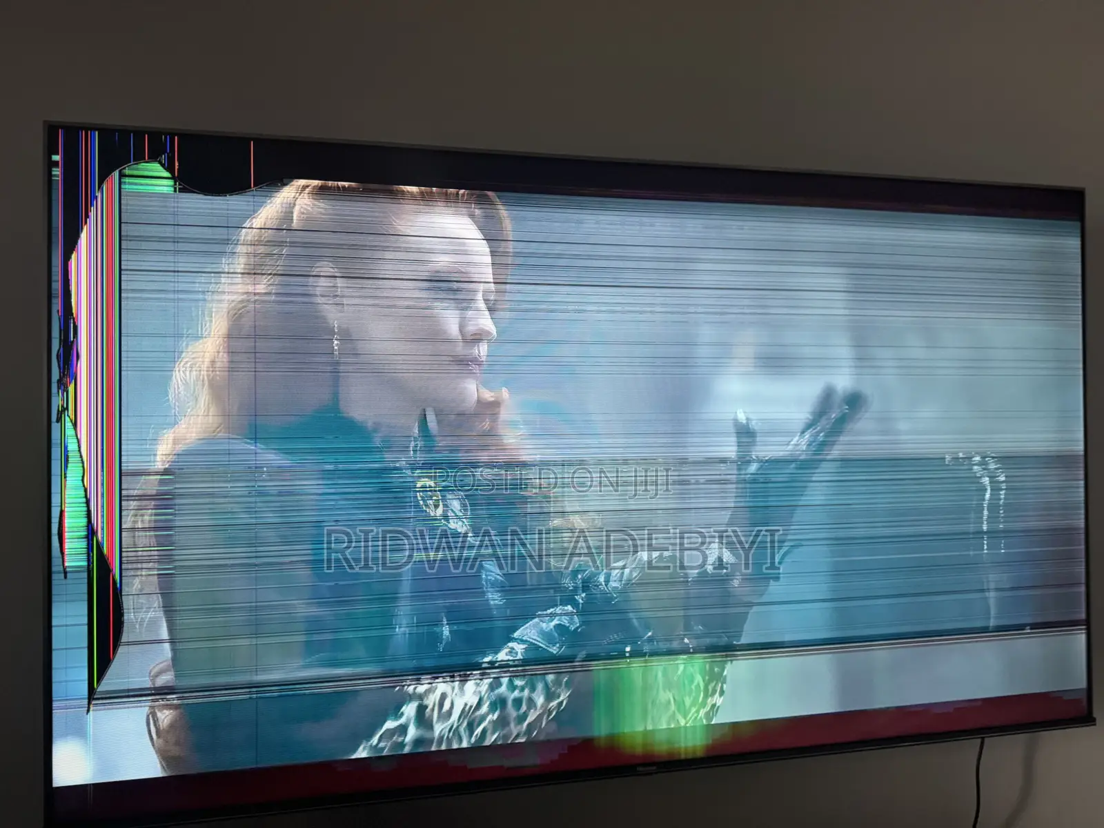 Cracked Hisense LED Backlight TV 85 Inches