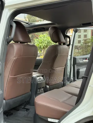 Toyota Land Cruiser Prado 2.7 2024 White