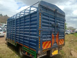 Isuzu Elf Lorry