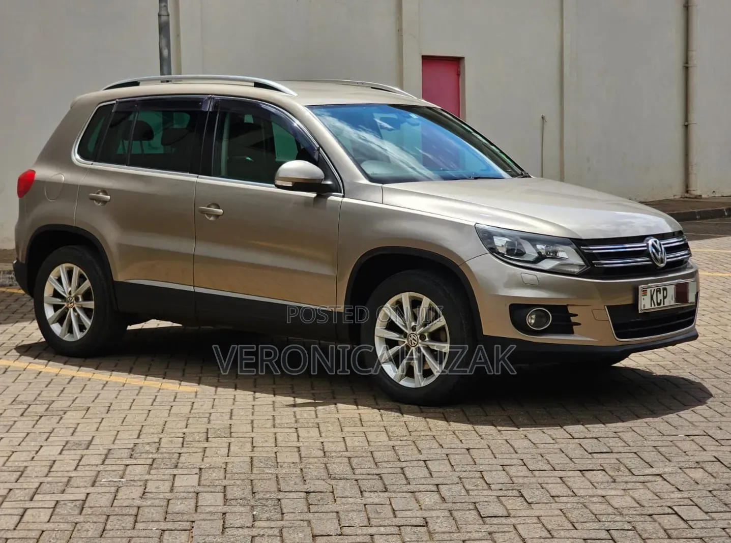 Volkswagen Tiguan 2012 Gold