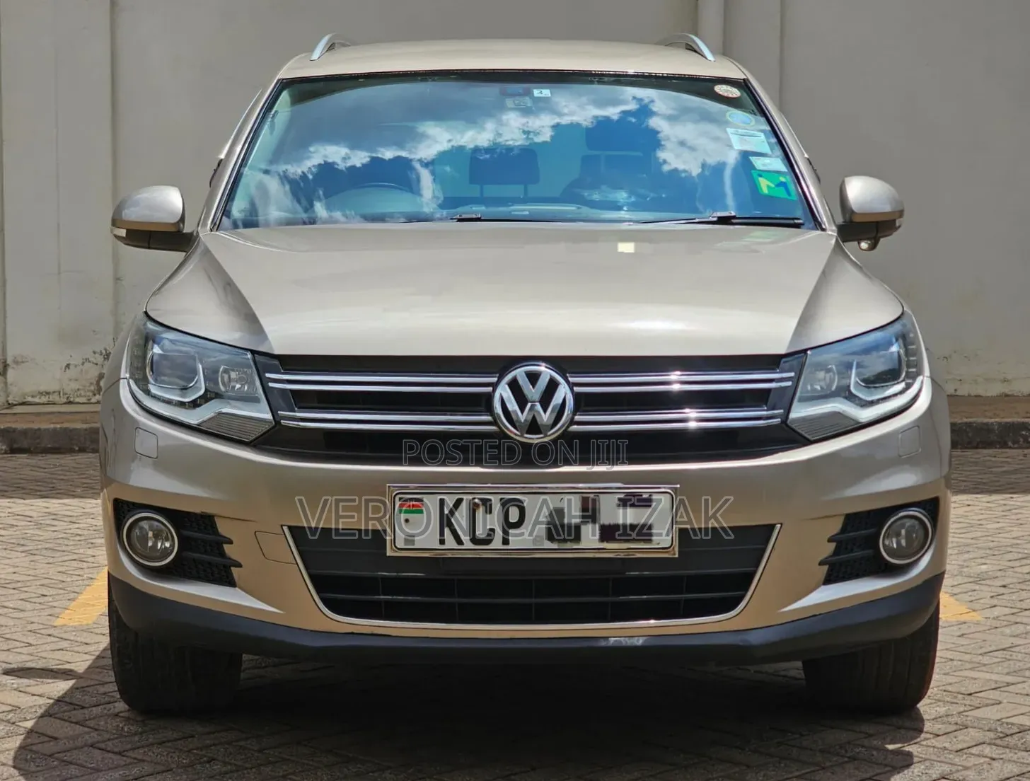 Volkswagen Tiguan 2012 Gold