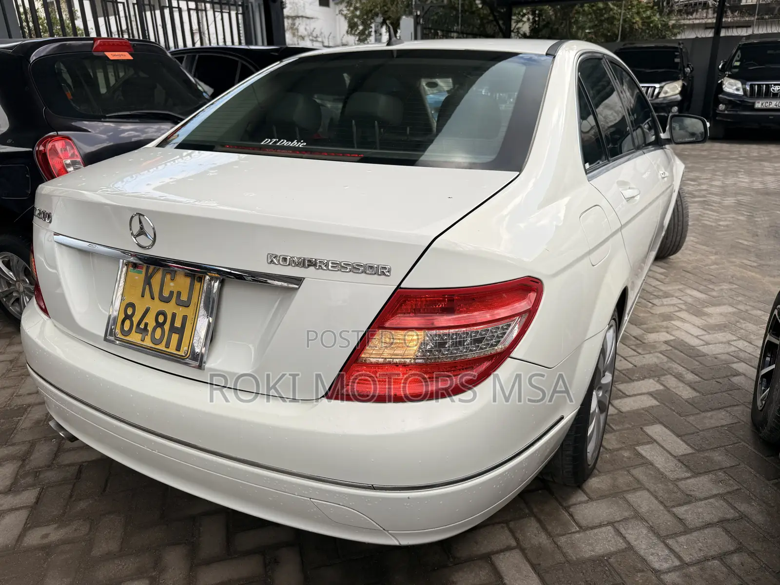 Mercedes-Benz C200 2009 Pearl