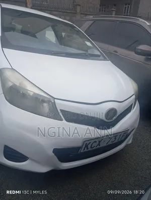 Toyota Vitz 2013 White