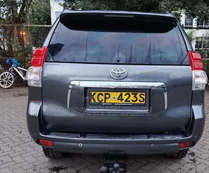 Toyota Land Cruiser Prado 3.0 TD 2010 Gray