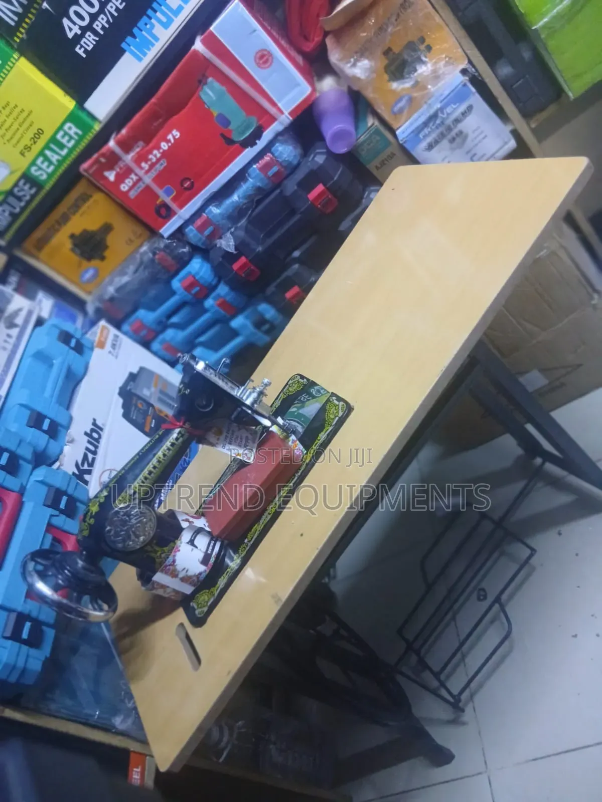 Butterfly Sewing Machine With Stand