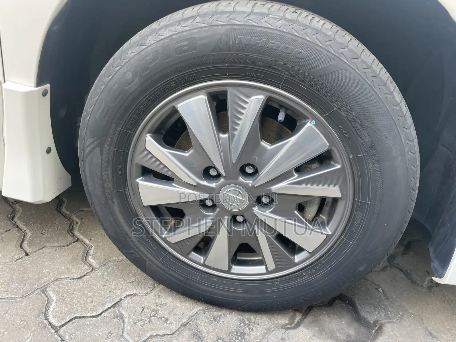 Nissan Serena 2018 White