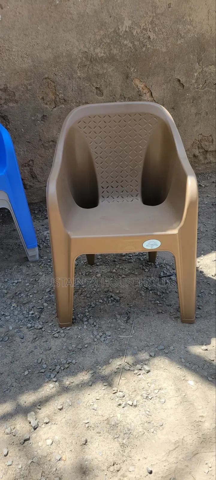 Most Comfortable Plastic Chairs