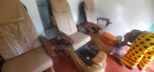 5 Spa Seats