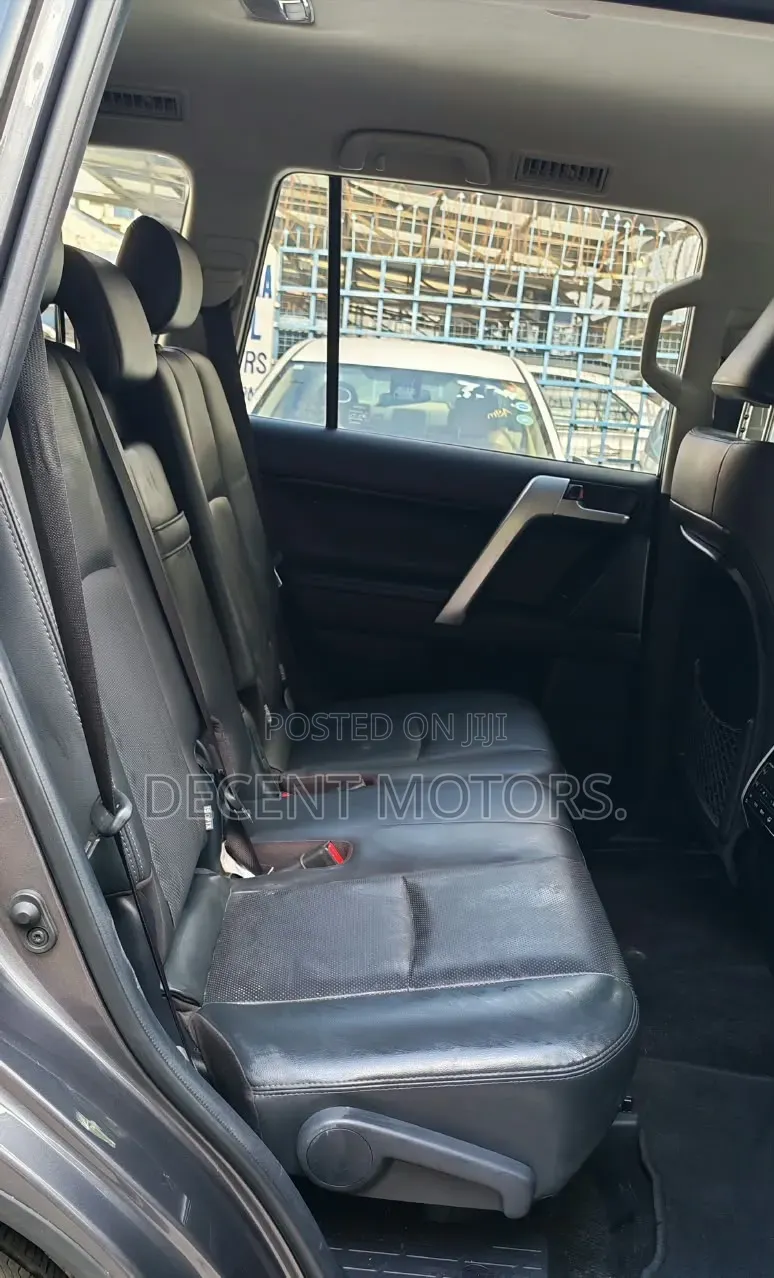 Toyota Land Cruiser Prado 2.8 2021 Gray