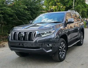Toyota Land Cruiser Prado 2.8 2021 Gray
