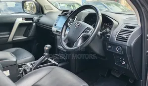 Toyota Land Cruiser Prado 2.8 2021 Gray