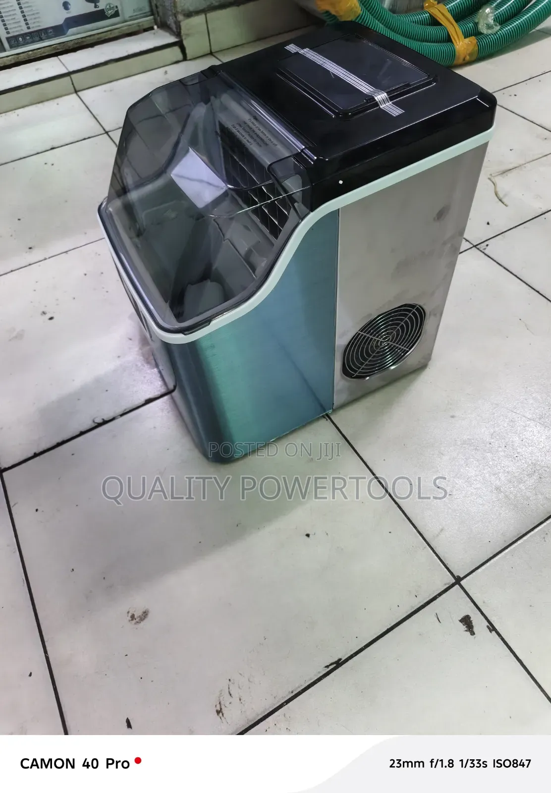 25kgs Ice Cube Maker Machine-Performing