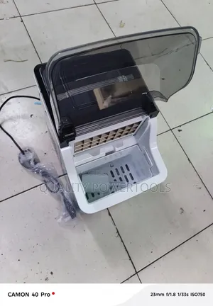 25kgs Ice Cube Maker Machine-Performing