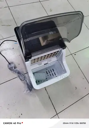 25kgs Ice Cube Maker Machine-Performing