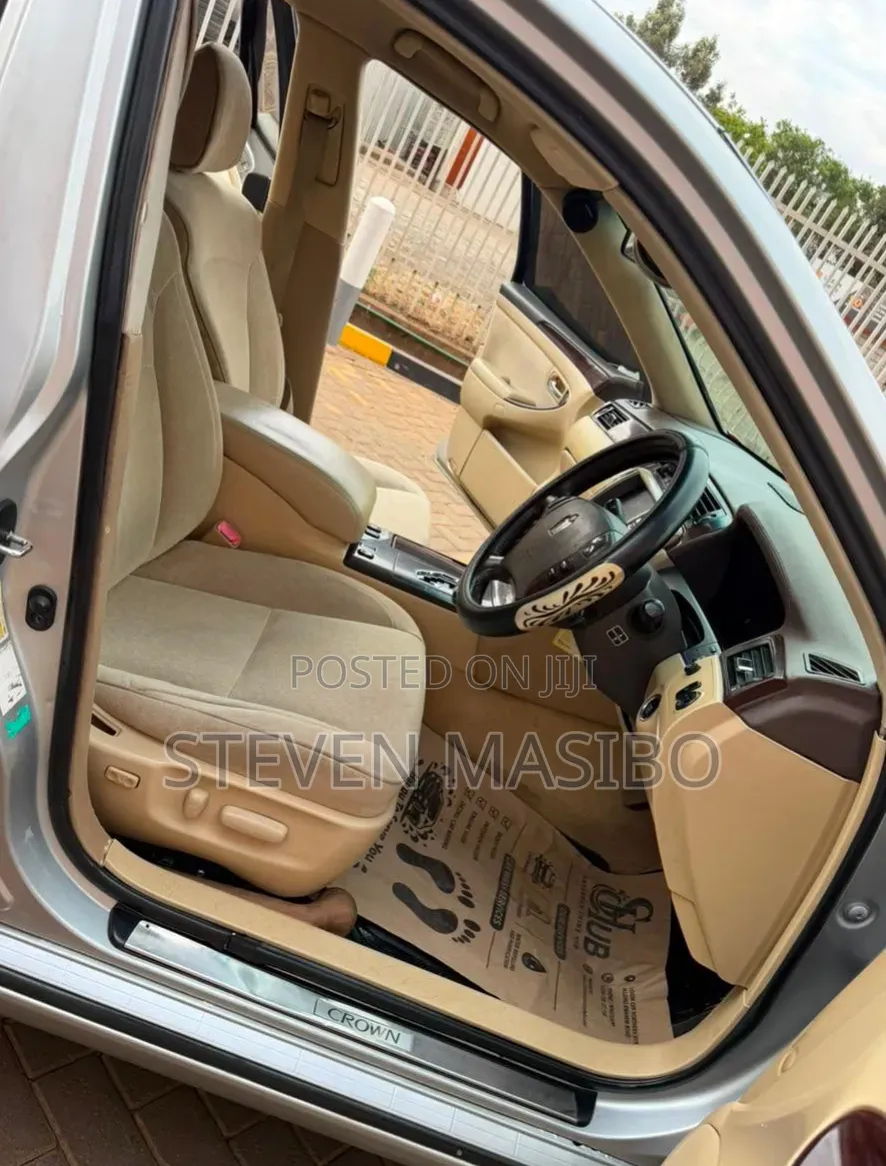 Toyota Crown 2008 Silver