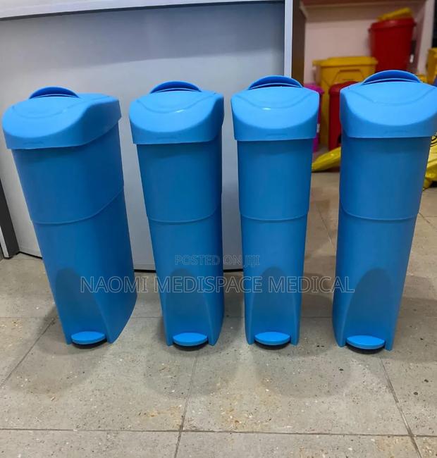 18L Blue Sanitary Bins (Non Contact)