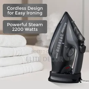 Von Steam Iron Black 2200W – Powerful Steam Easy Ironing