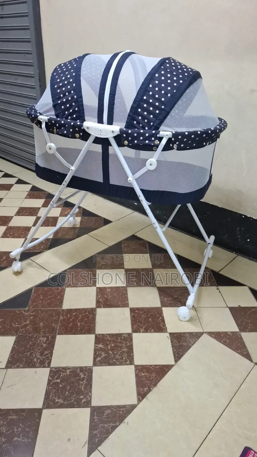 Portable Baby Bassinet Crib With Breathable Mesh
