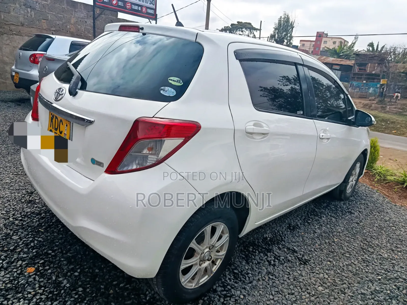 Toyota Vitz 2014 White