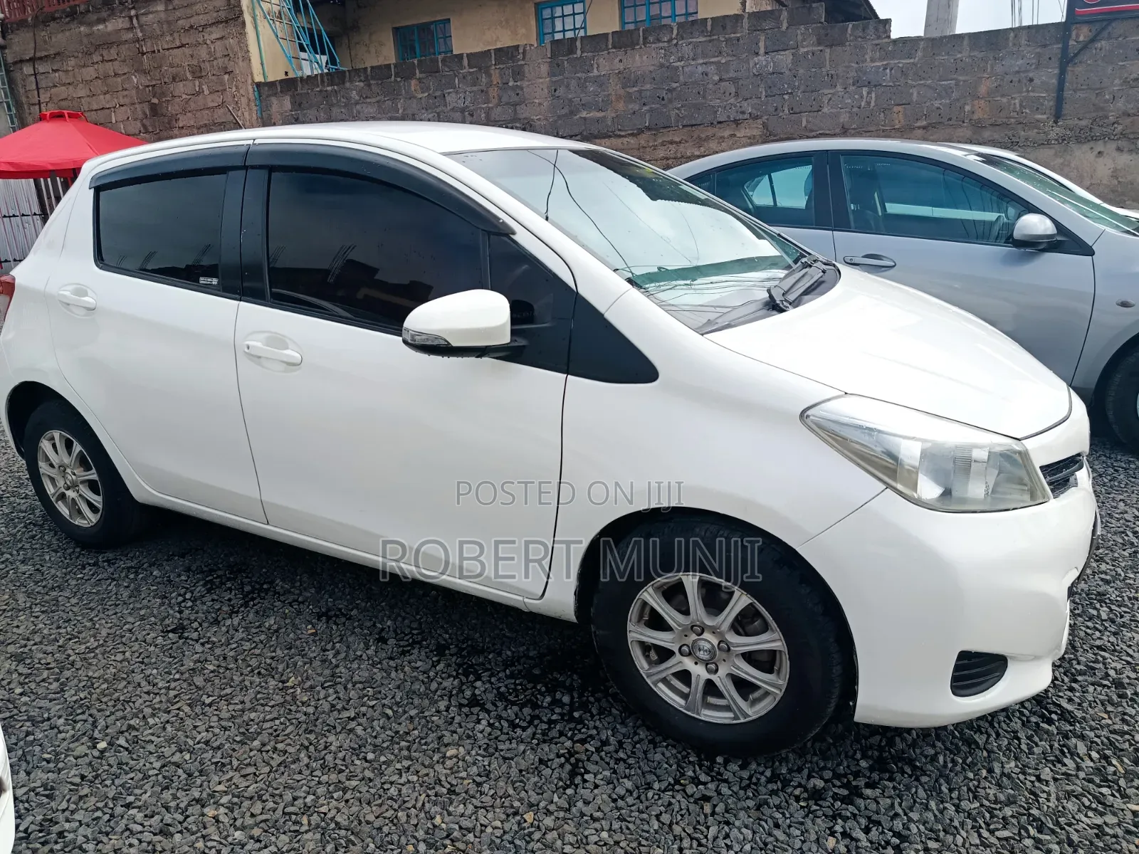 Toyota Vitz 2014 White
