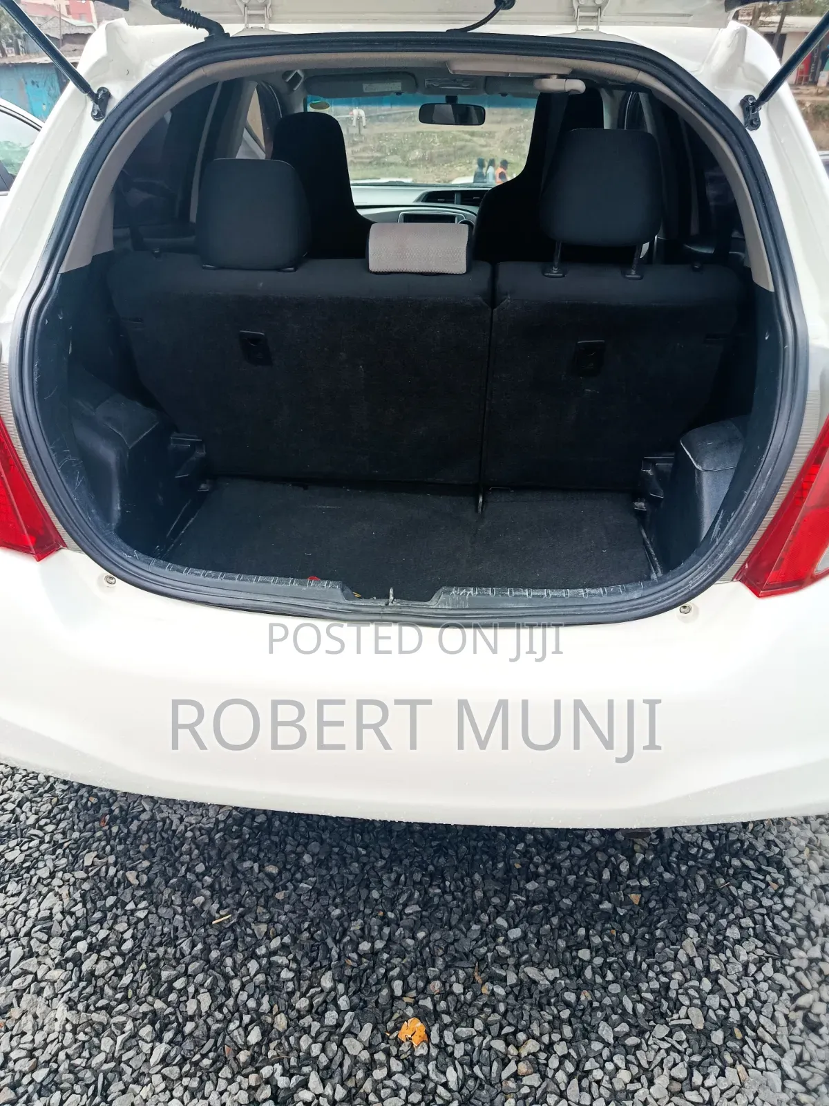 Toyota Vitz 2014 White