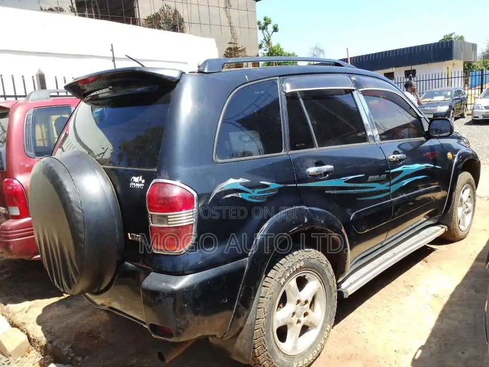 Toyota RAV4 2001 Black