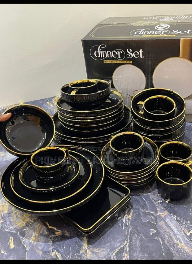 32 PCS Black Dinner Set