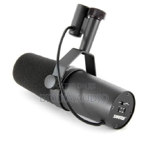 Original Shure SM7B Cardioid Dynamic Vocal Microphone