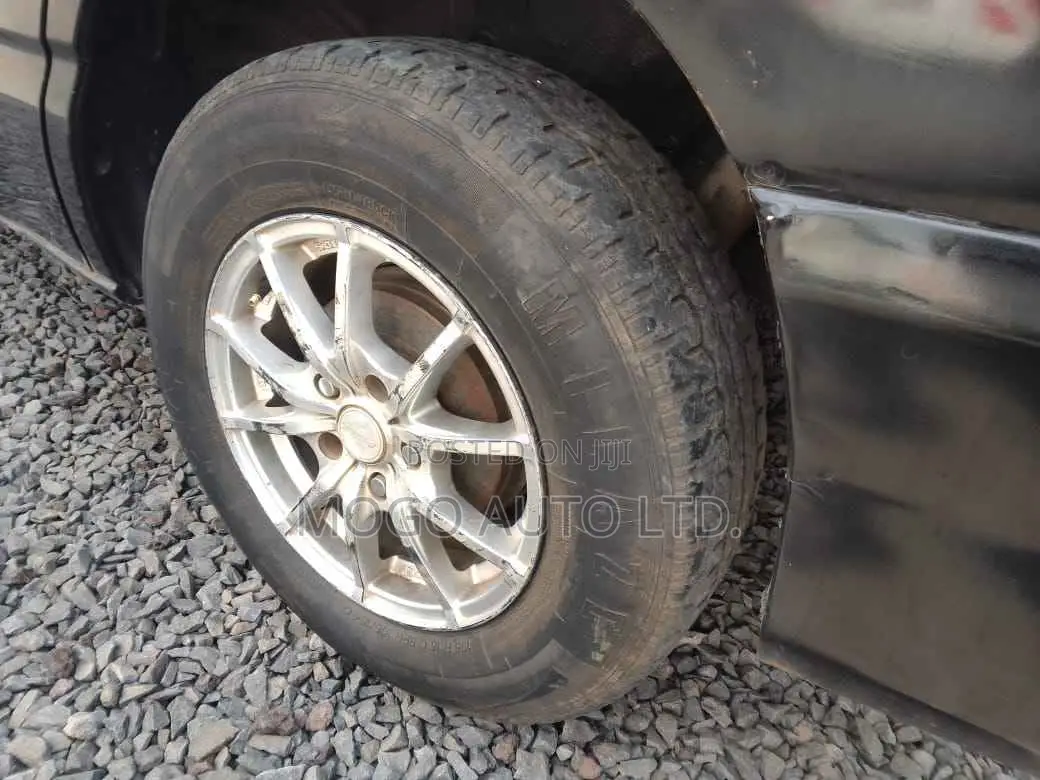 Toyota Voxy 2006 Black
