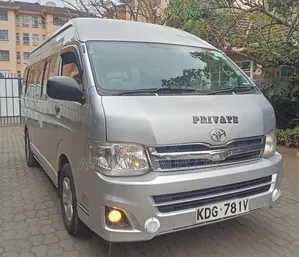 Toyota HiAce 2014 White