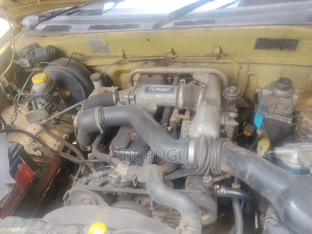 Isuzu Tougher 2000 Beige