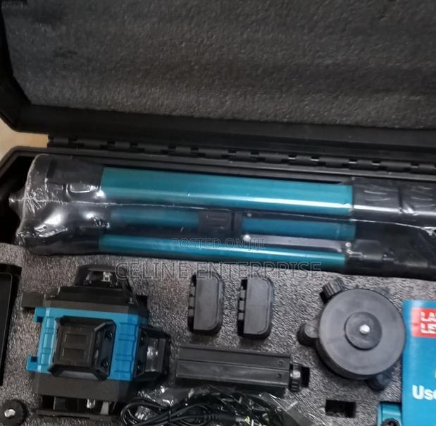 Makita Laser Level – Professional Precision Measuring Tool