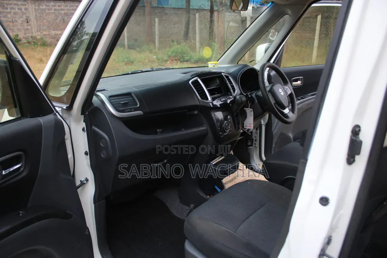 Suzuki Solio 2016 White