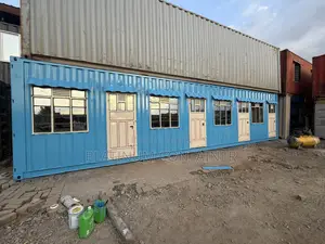 40ft Fabricated Into 4 Rooms