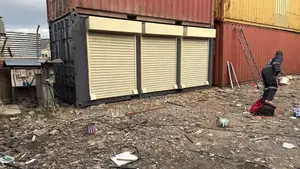 20ft Container With 3 Stalls