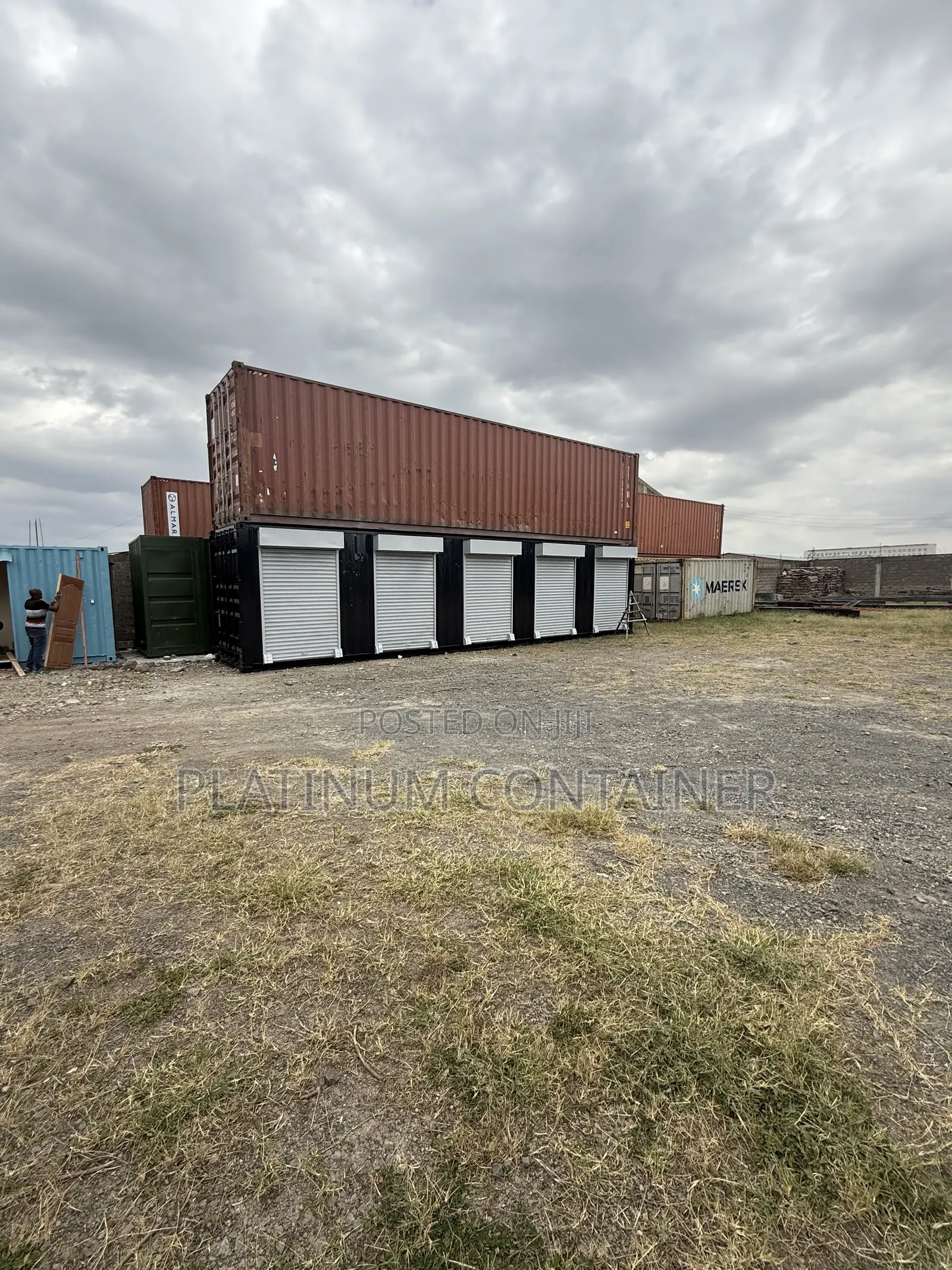 40ft Container Stalls