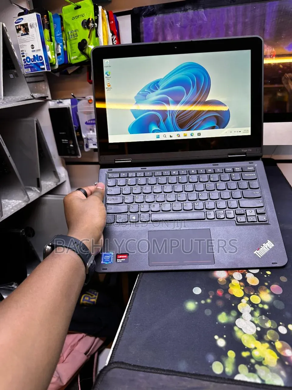 Laptop Lenovo Yoga 11e 4GB Intel Celeron SSD 128GB