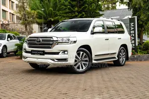 Toyota Land Cruiser 4.6 V8 ZX 2020 White