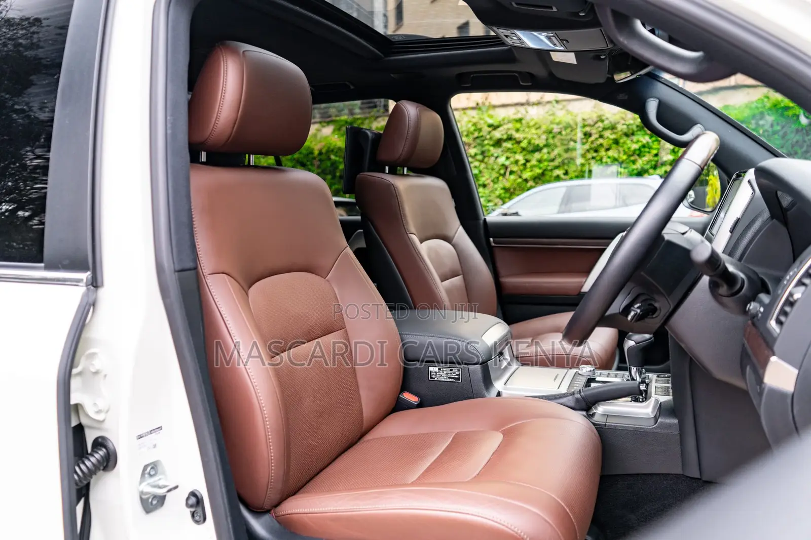 Toyota Land Cruiser 4.6 V8 ZX 2020 White