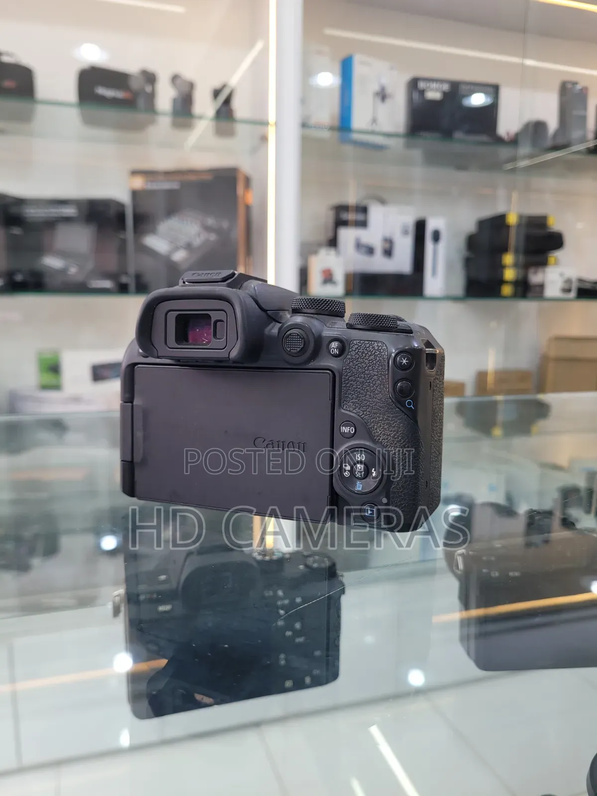 Canon Eos R10