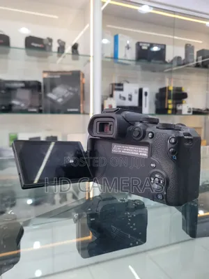 Canon Eos R10