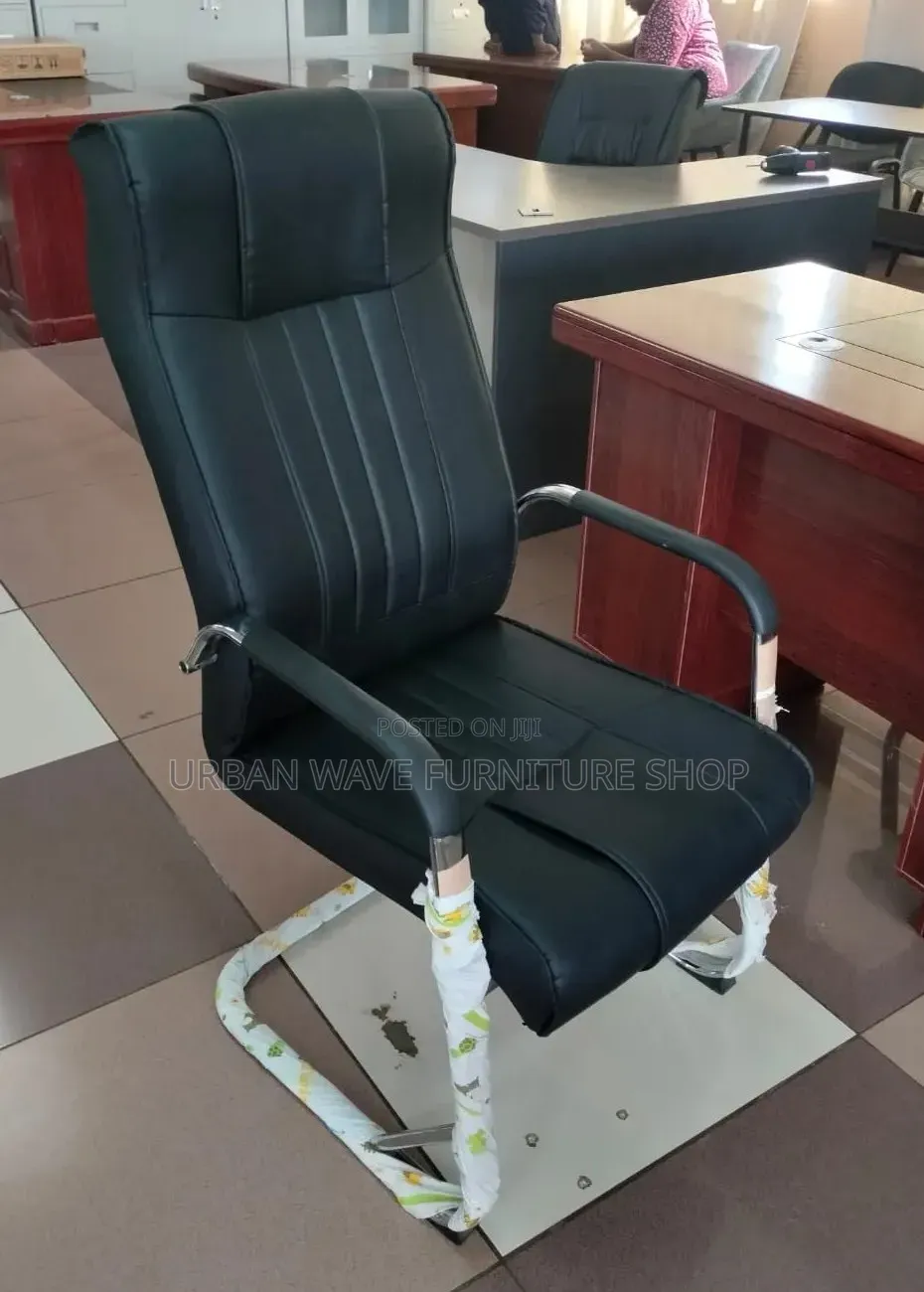 Office Classic Leathe4 Waiting Chairs