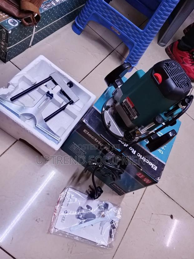 Electric Wood Router/ Makita