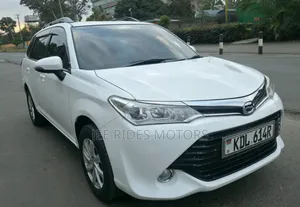 Toyota Corolla Fielder 2016 Off white